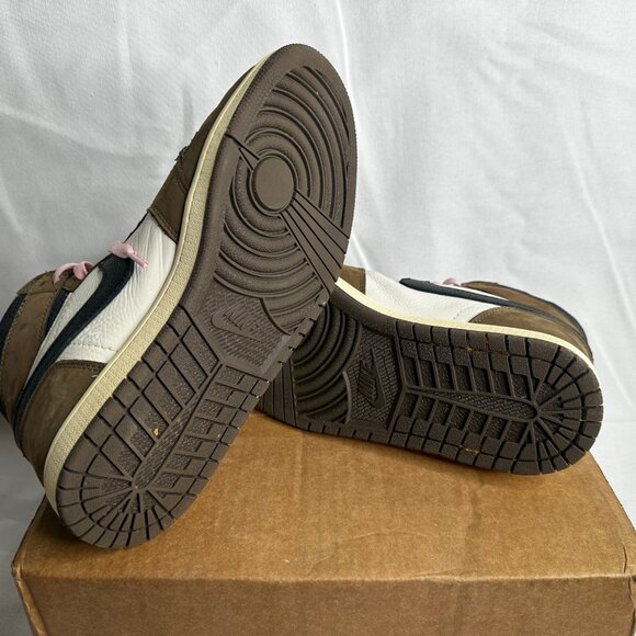 Travis Sc0tt X - Jordan 1 Retro High OG 'Mocha' Size 9.5 - Picture 12 of 16